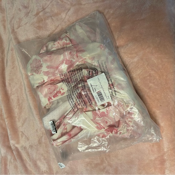 LoveShackFancy x Pottery Barn Pink White Bow Tree Topper Holiday Christmas NWT - Picture 5 of 5